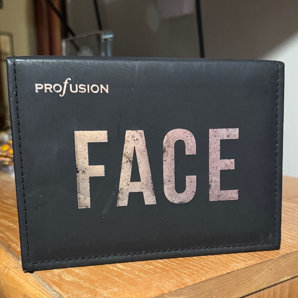 Profusion Cosmetics Face Contour Palette - Black